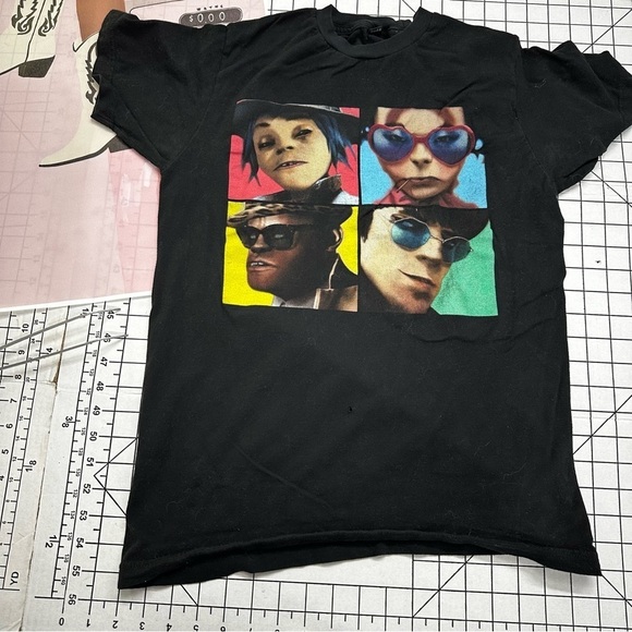 Gorillaz sz small tee A13 - Picture 2 of 5